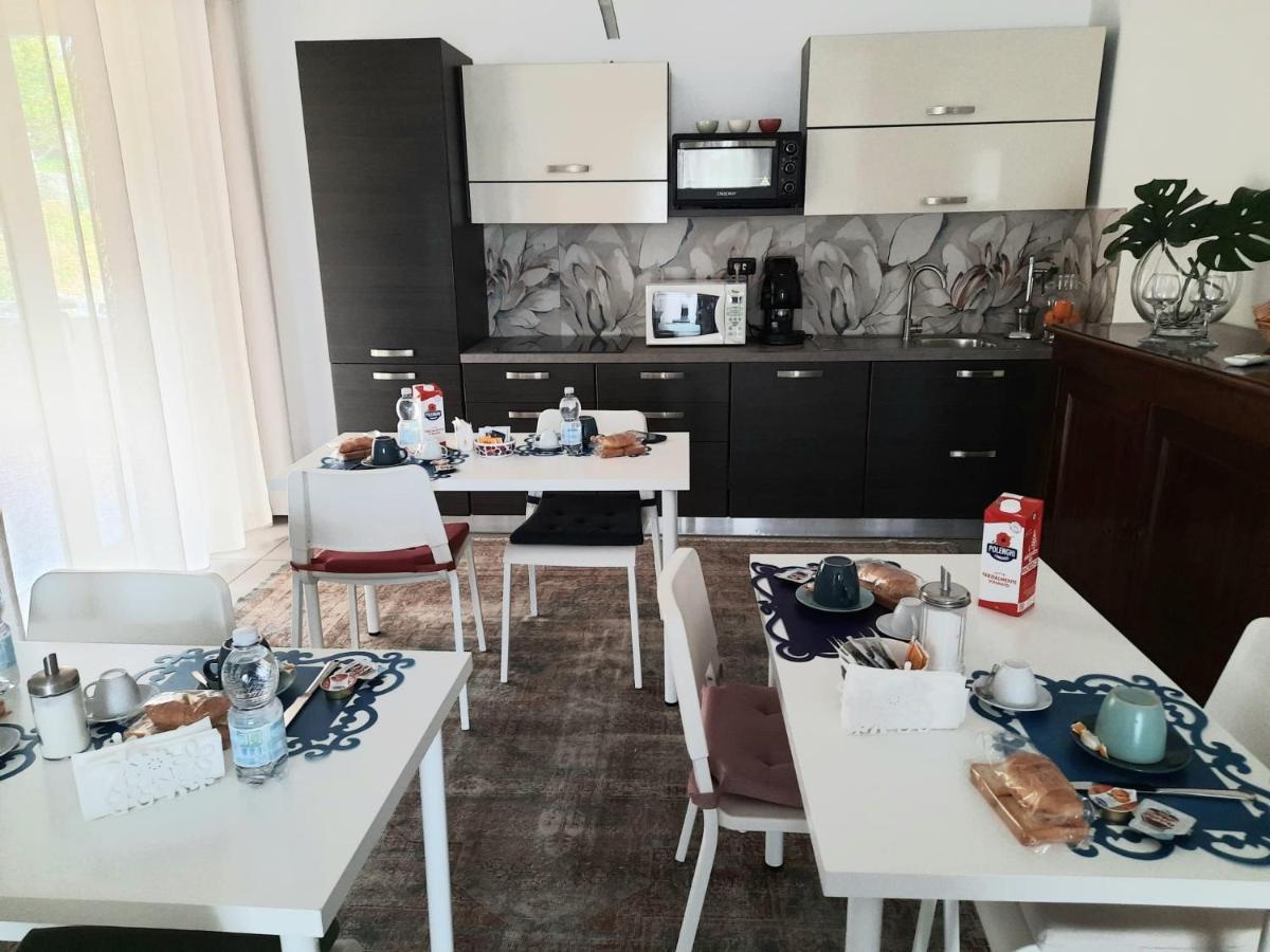 Caprice B&B Pozzuoli Exterior foto
